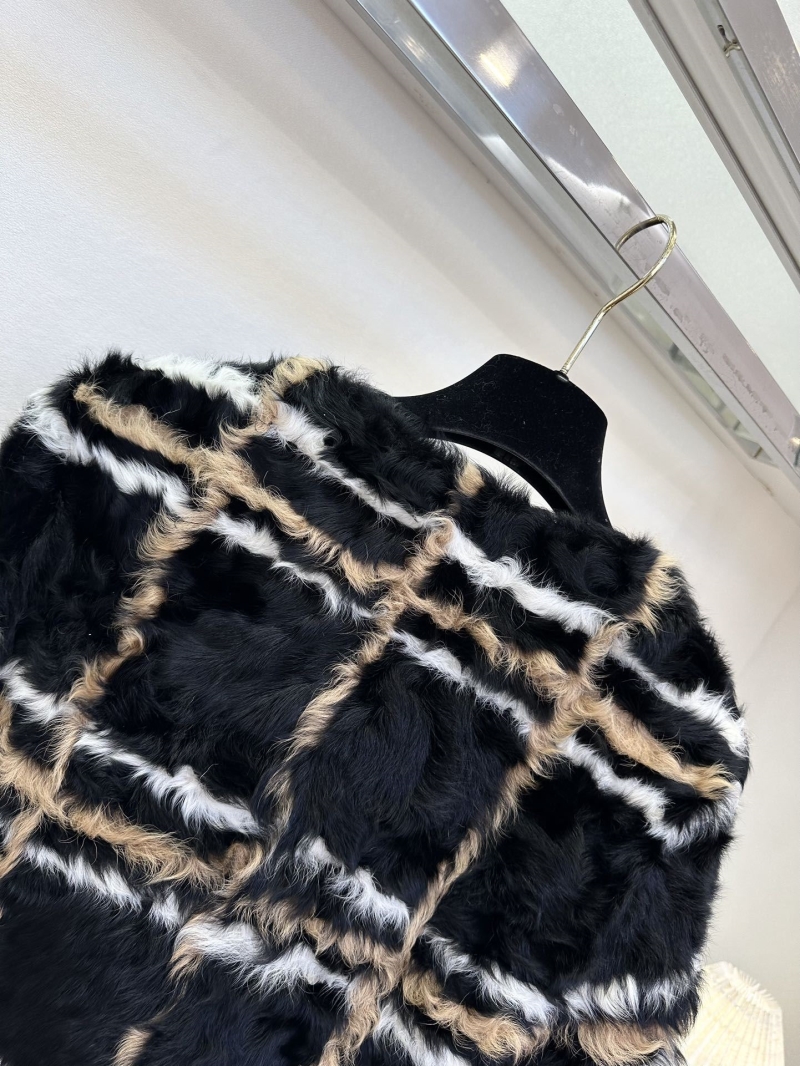 Pra*a outwear